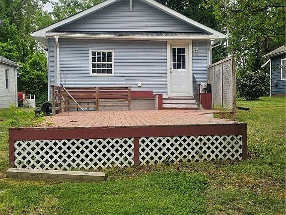 4th image of 5002 Oriole Ave