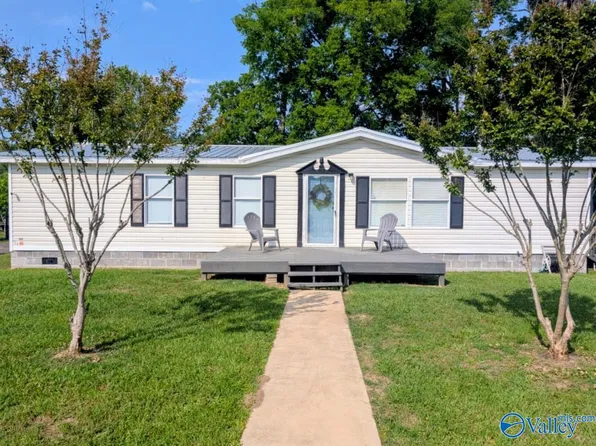491 Longview Dr, Gadsden, AL 35901