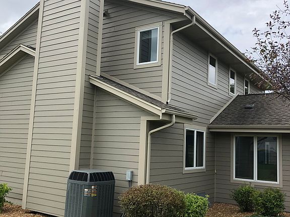 4th image of N97W16688 Chippewa Dr