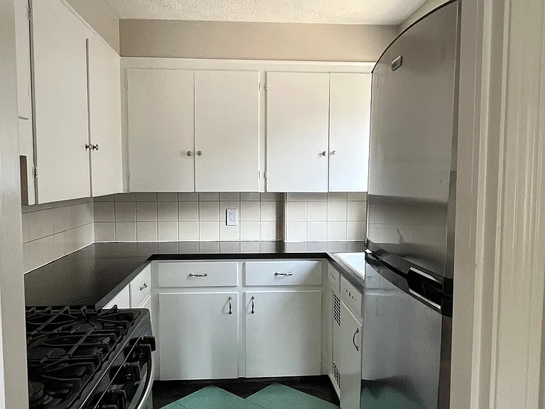 122 N Portage Path #1 — Photo 5