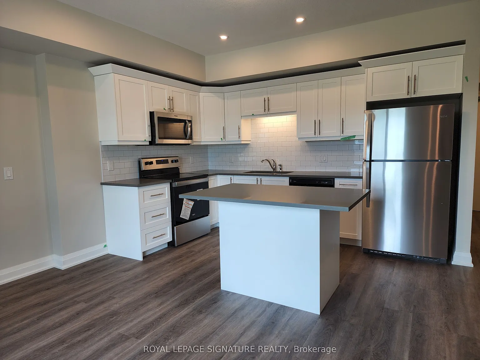 2 bed, $2,200 — Photo 4