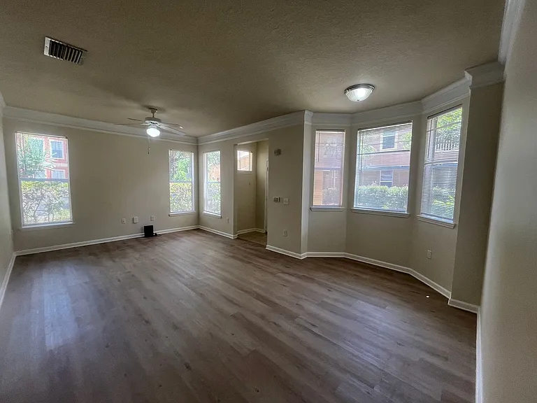 8819 Villa View Cir #107 — Photo 13