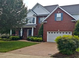 109 Fieldcrest Ct, Hendersonville, TN 37075