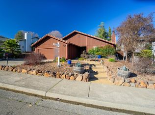 178 Chablis Way, Cloverdale, CA 95425