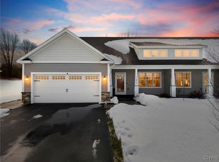 315 1st St, Canastota, NY 13032