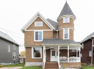 609 Lafayette St, Aurora, IL 60505