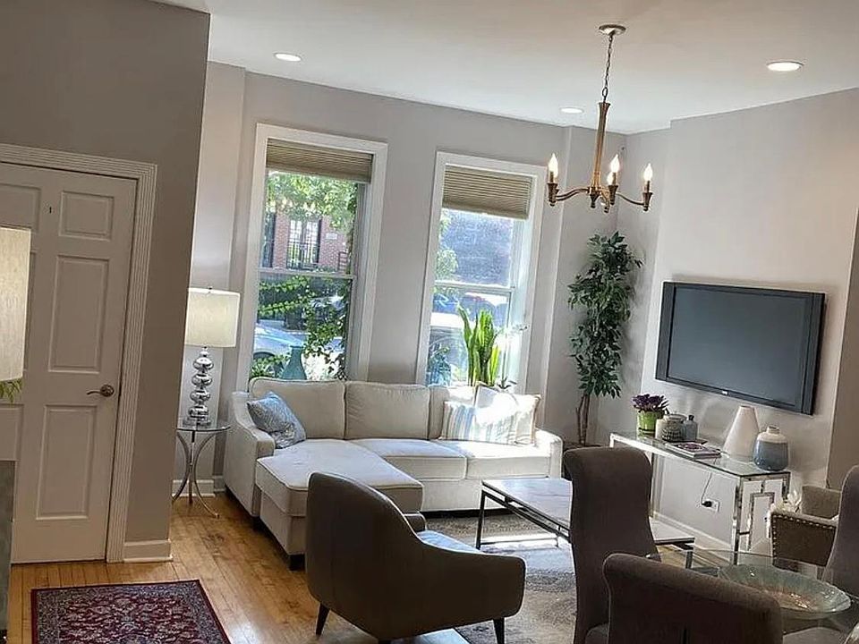 1st image of 2224 W Medill Ave #1