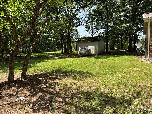 3rd image of 43 Wayne County Rd #512-B