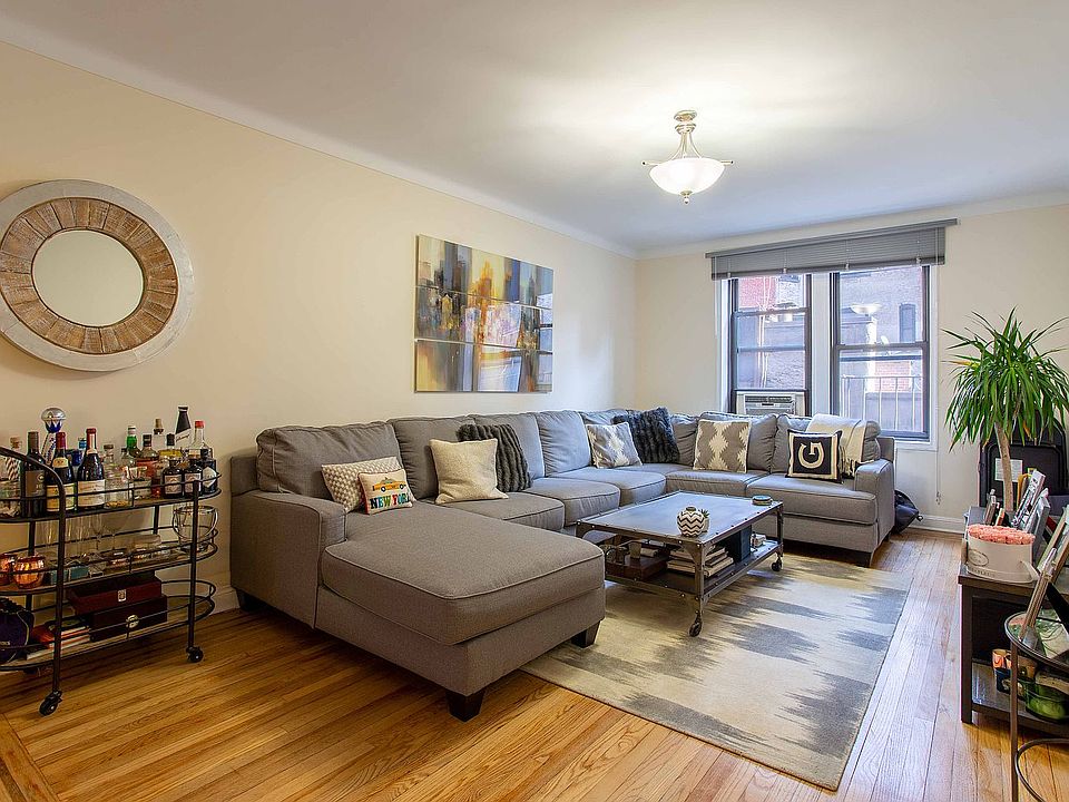 1st image of 95 Lexington Ave APT 4L