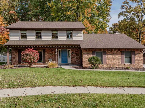 1927 Candlewick Ct, Fort Wayne, IN 46804