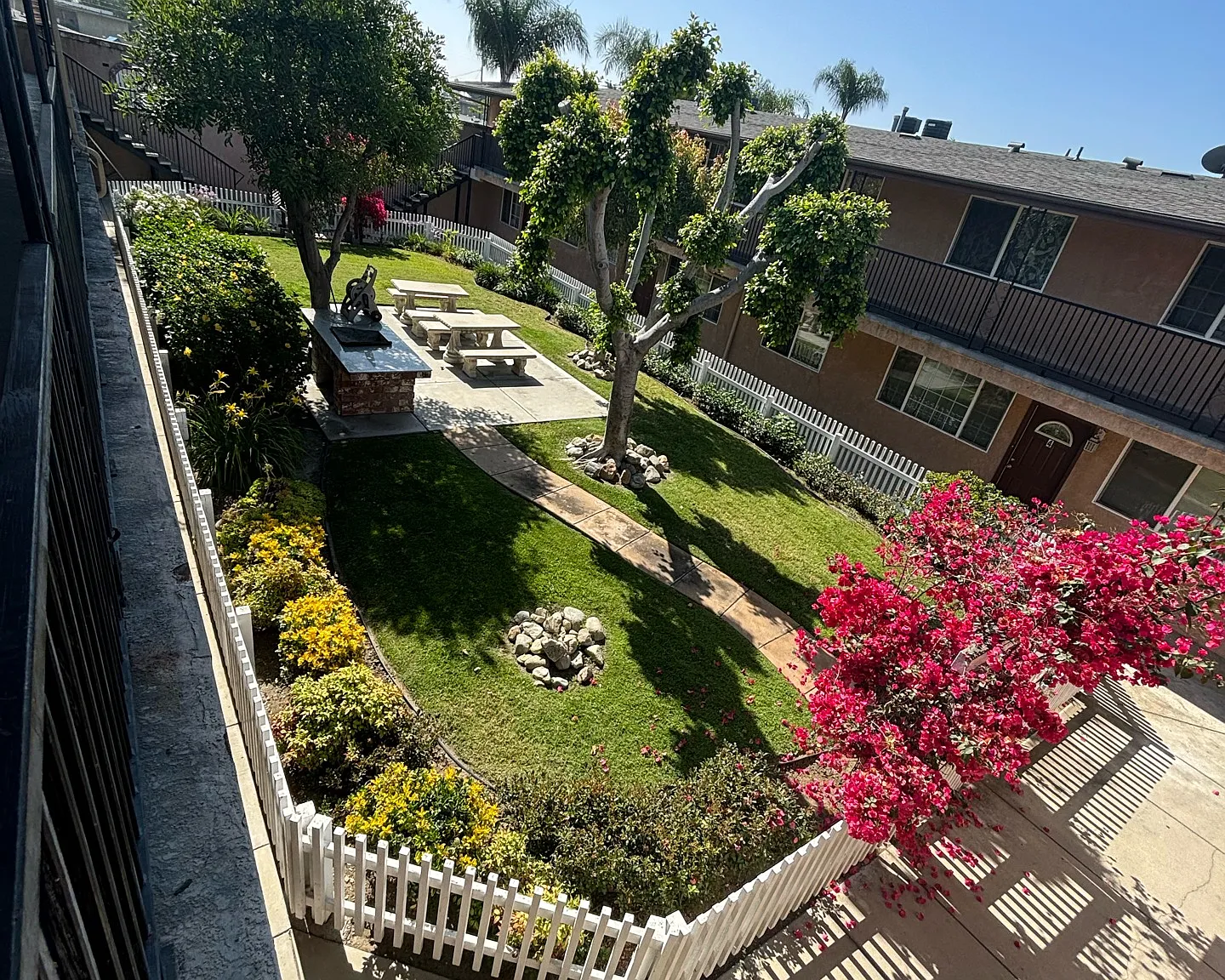 2 bed, $1,975 — Photo 3