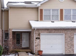 406 S Wenbriar Sq, Addison, IL 60101