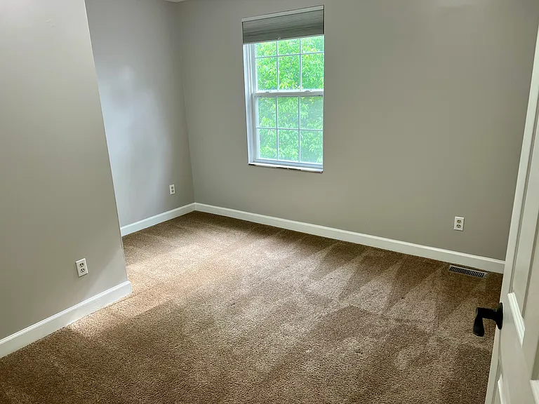 8103 Barlow Rd — Photo 13