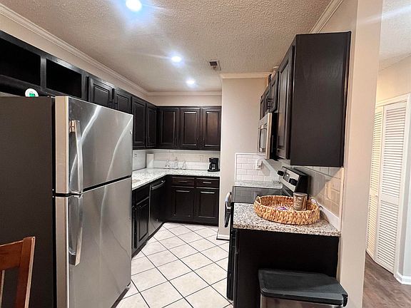 5th image of 1809 Liberty Dr
