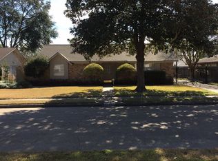 8015 Leader St, Houston, TX 77036