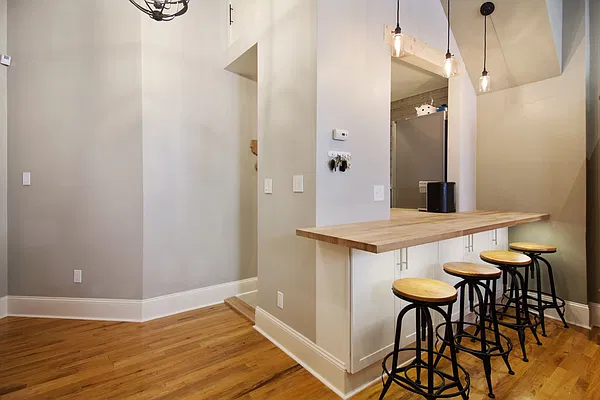 Sold by Prestige Property Group LLC | media 25