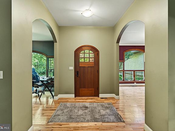 2nd image of 593 Gerloff Rd