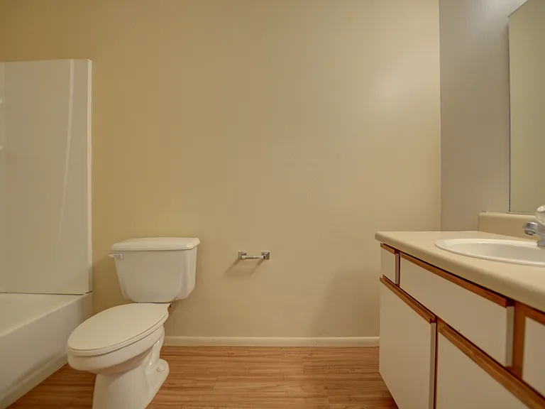 717 Bird St — Photo 12