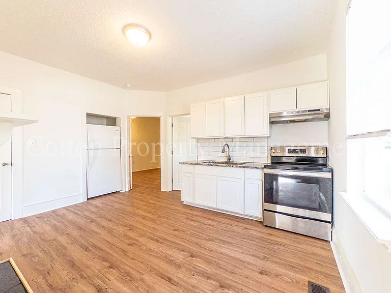923 N 5th Ave #A — Photo 12