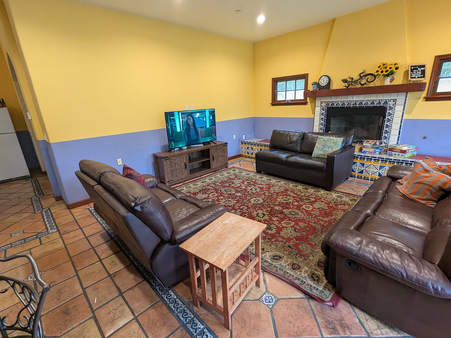 6 bed, 3000 sqft, $1,300 — Photo 4