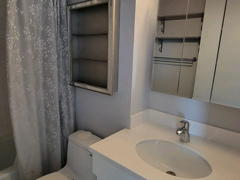 2421 Ala Wai Blvd #1703