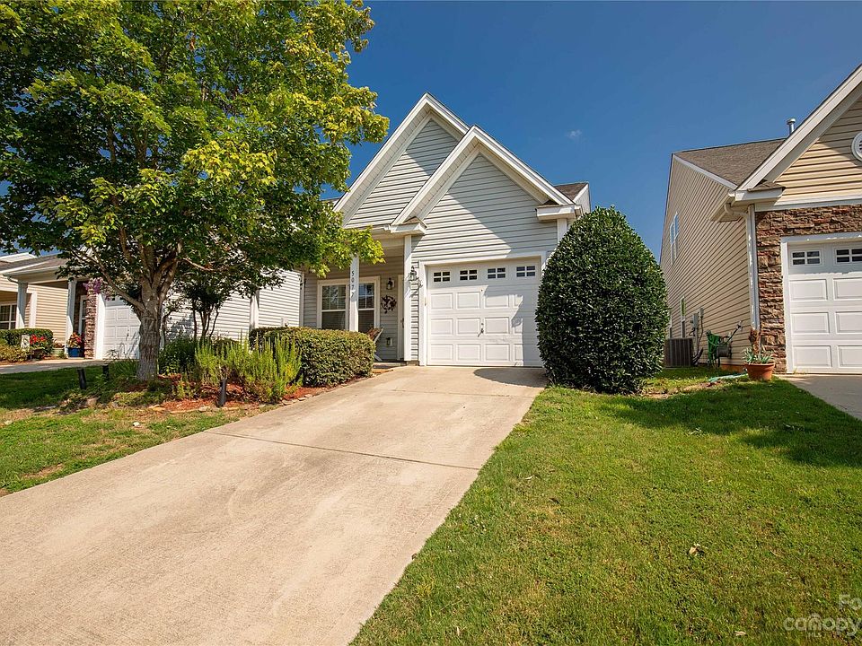 1st image of 5077 Newport Lakes Dr