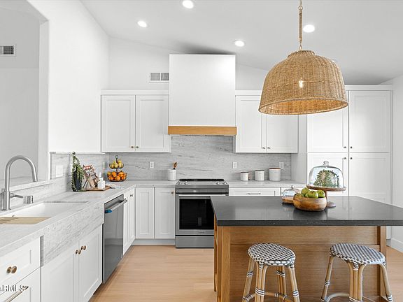 5th image of 17239 E LA PASADA Drive