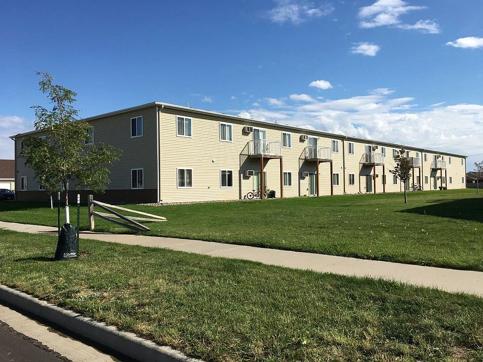 paramount-at-the-bluffs-apartments-1500-35th-ave-se-minot-nd-zillow