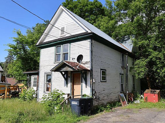 2nd image of 47 S Pearl St