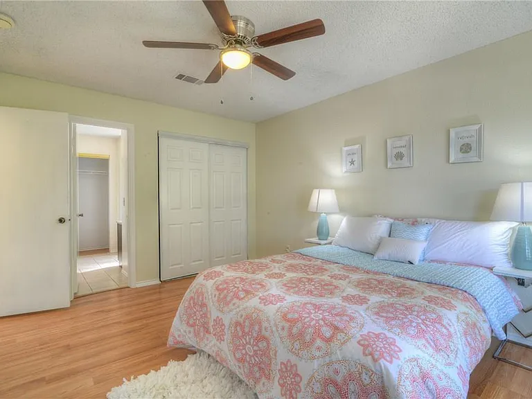 6320 Avery Island Ave — Photo 13