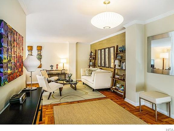 3rd image of 1 Washington Sq APT 3D