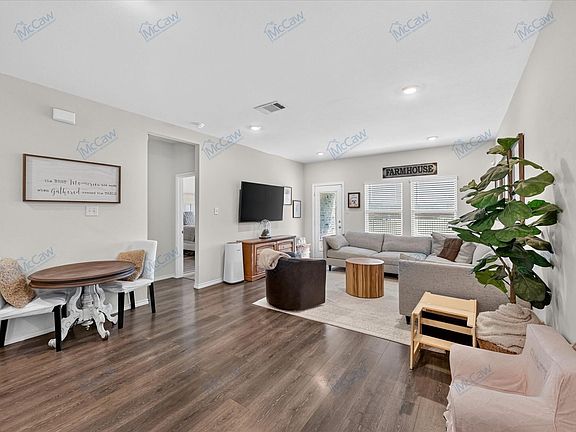 4th image of 3108 Herrera Dr