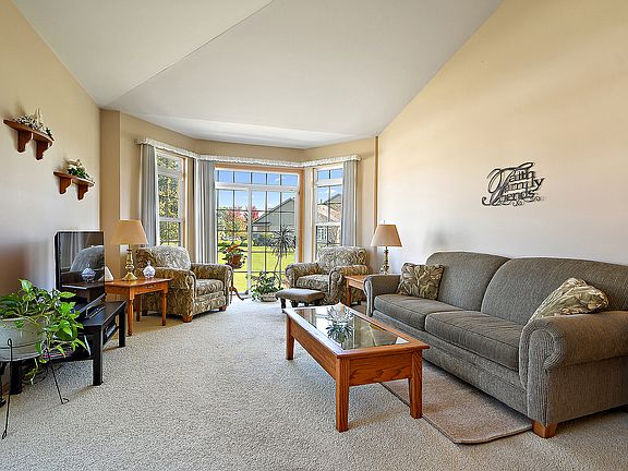 4th image of 18401 Millennium Dr #18401