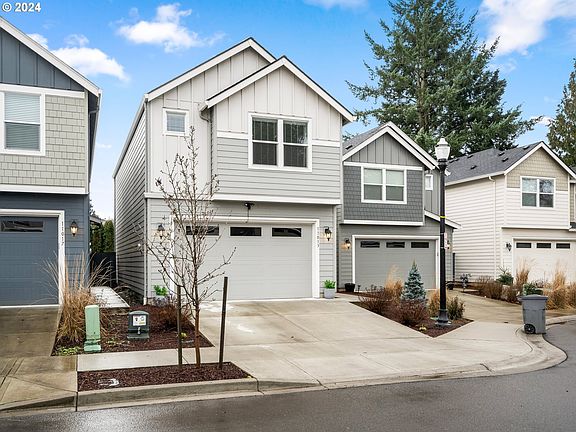 2nd image of 11013 NE 23rd Cir