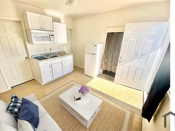 66433 7th St, Desert Hot Springs, CA