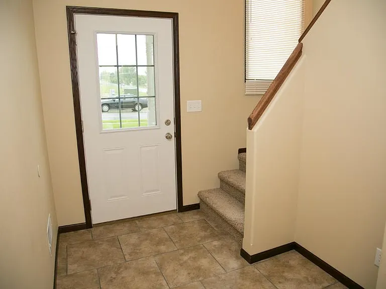 6302 Pawnee Ln — Photo 2