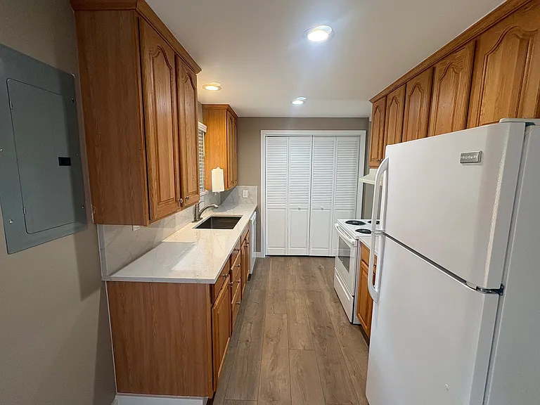 11661 SE 323rd Pl #A — Photo 3