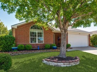 2045 Clear Creek Dr, Little Elm, TX 75068