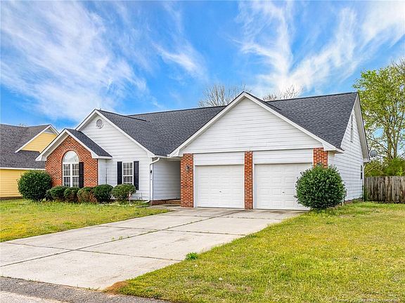3rd image of 219 Belle Chase Dr