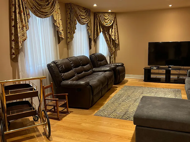 44 Ann Louise Cres #BASEMENT — Photo 13