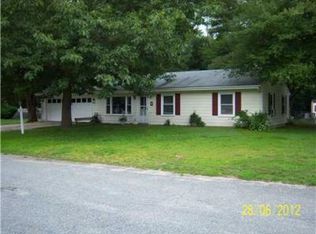 30 Sandra Dr, North Kingstown, RI 02852