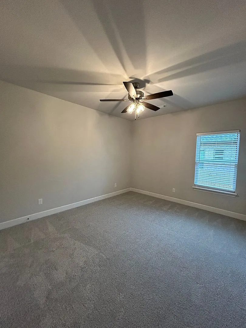 Beautiful Modern Home in Pea Ridge! — Photo 3