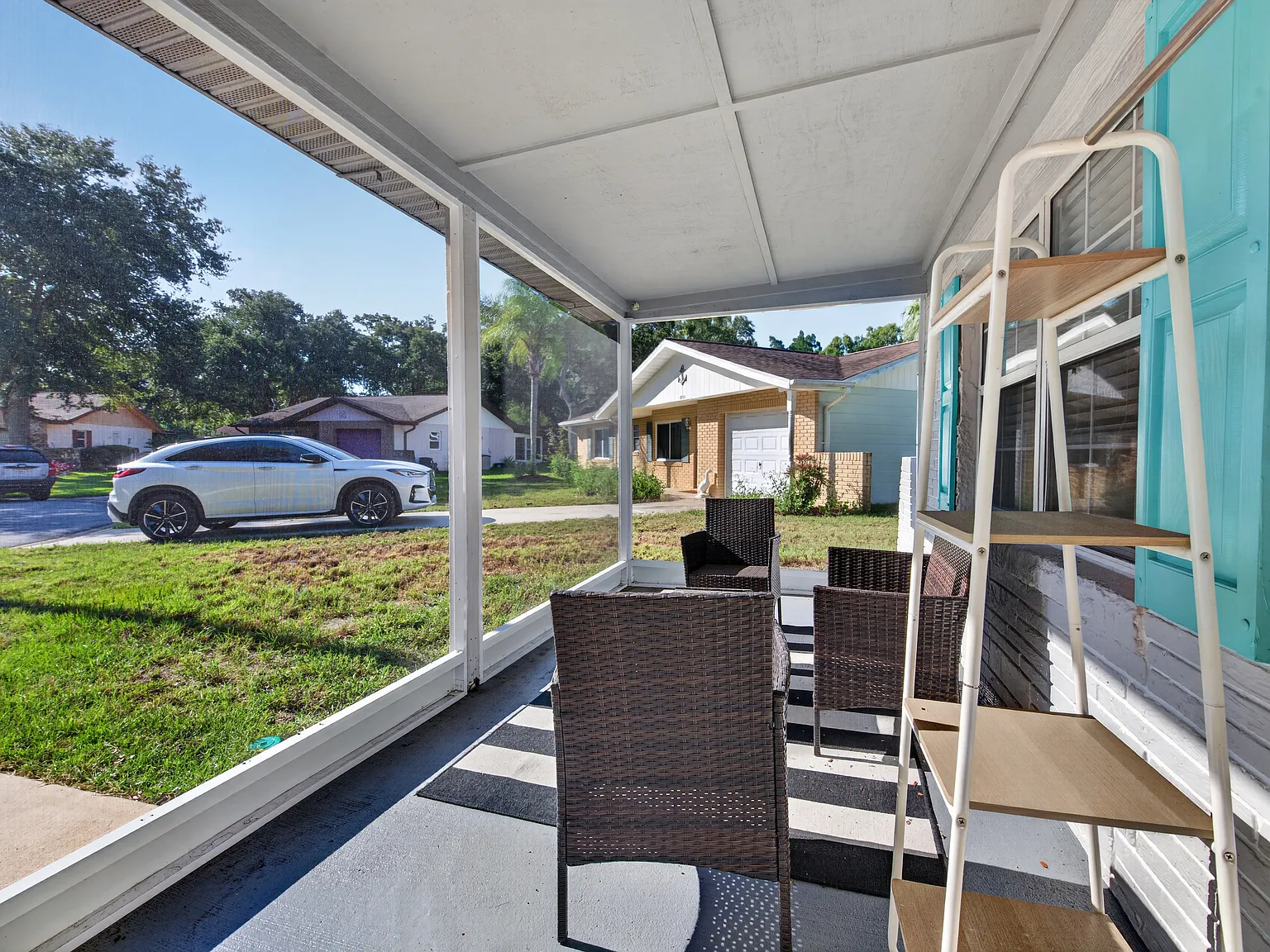 2 bed, 1019 sqft, $1,800 — Photo 3