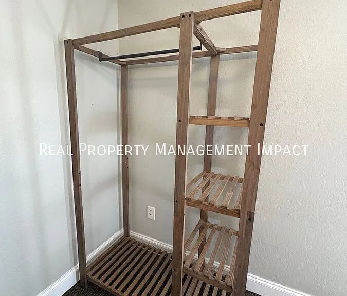 301 W Haggard Ave #11 — Photo 22