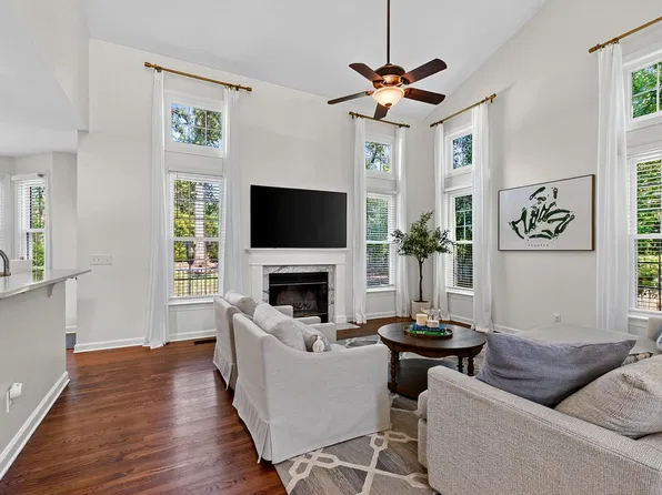 100 Leblanc Ct, Cary, NC 27513