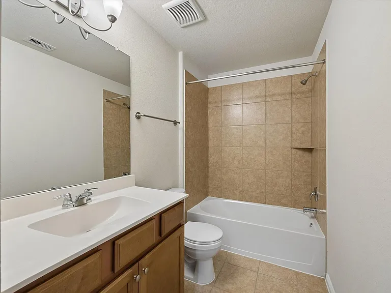 18219 Alora Spgs — Photo 17