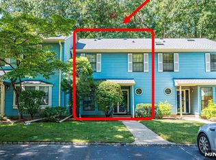 1303 Timber Oaks Rd #1303, Edison, NJ 08820