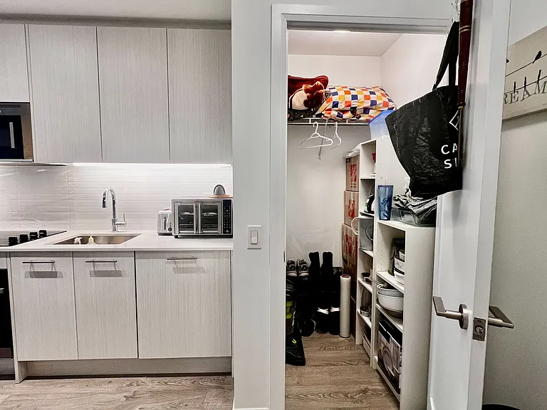 286 Main St #1111 — Photo 3