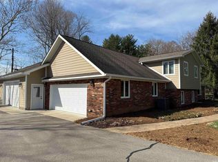 510 E Woodridge Dr, Bloomington, IN