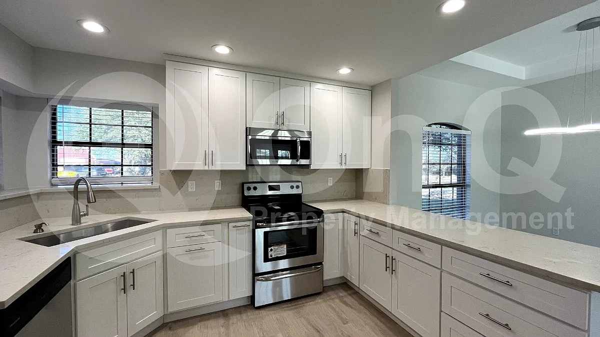 3 bed, 2.0 bath, 1892 sqft, $2,699 — Photo 3